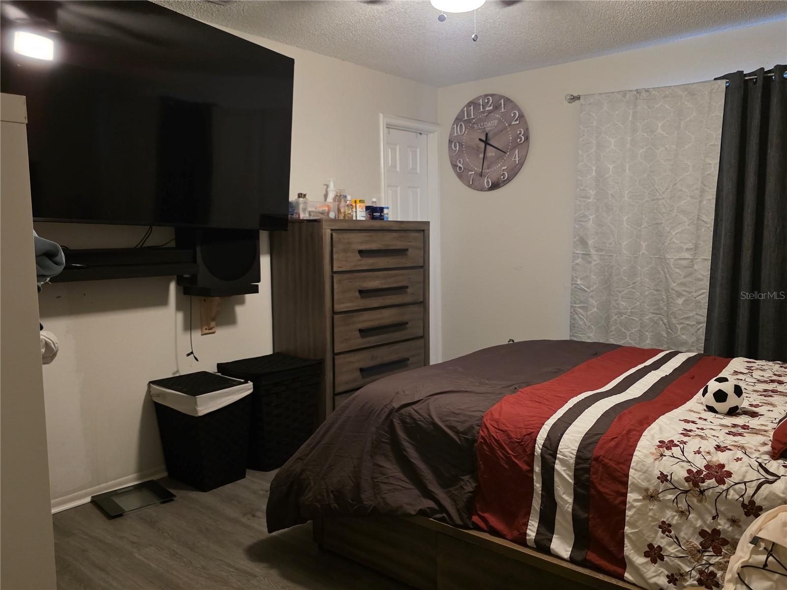 SKY LAKE SOUTH - Residential