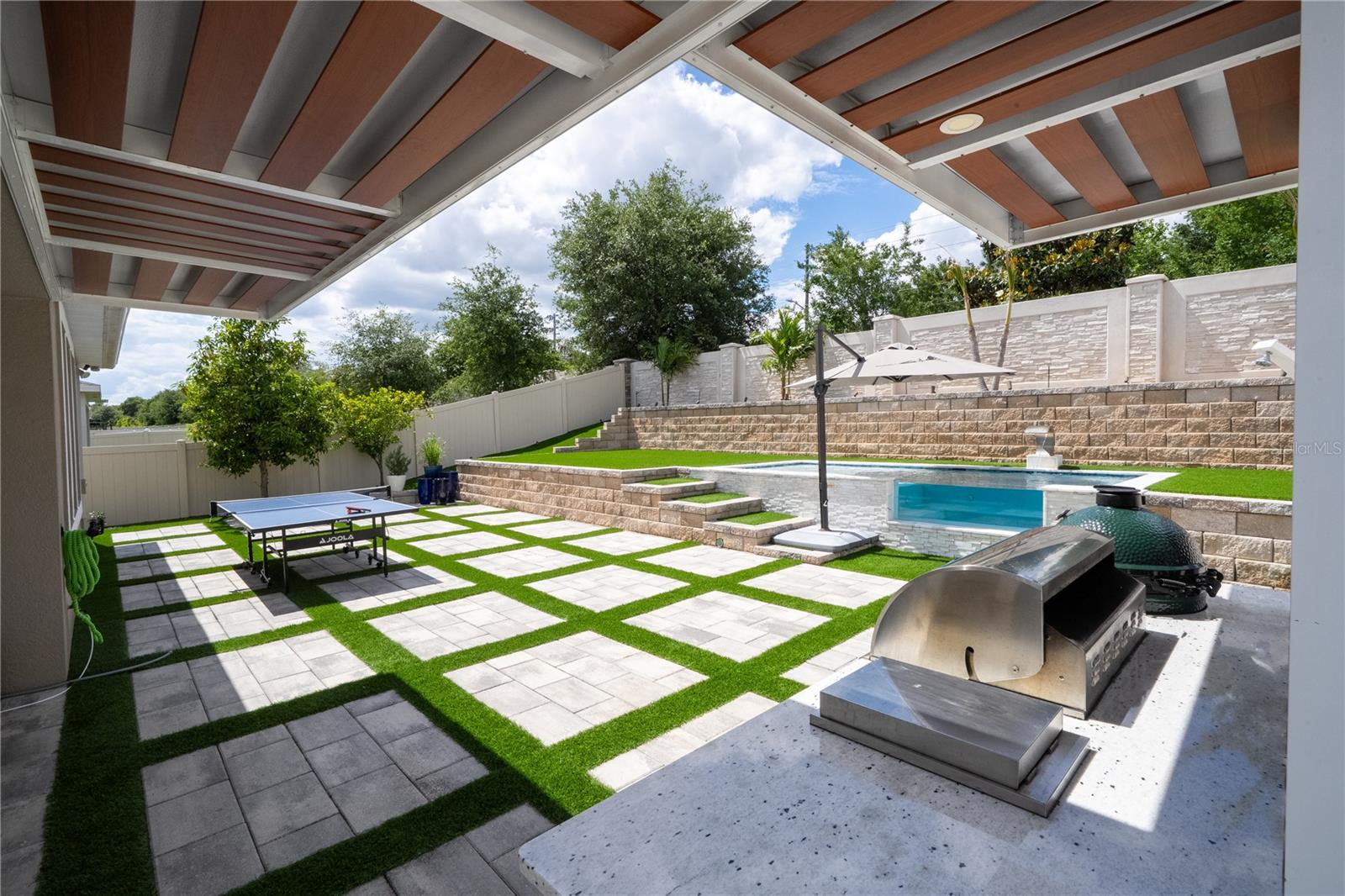 SANCTUARY/TWIN WATERS - Residential