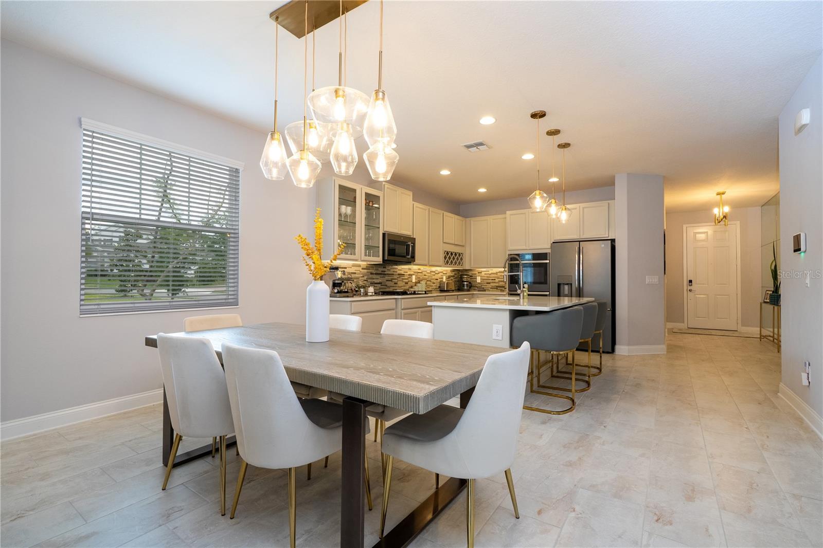 SANCTUARY/TWIN WATERS - Residential