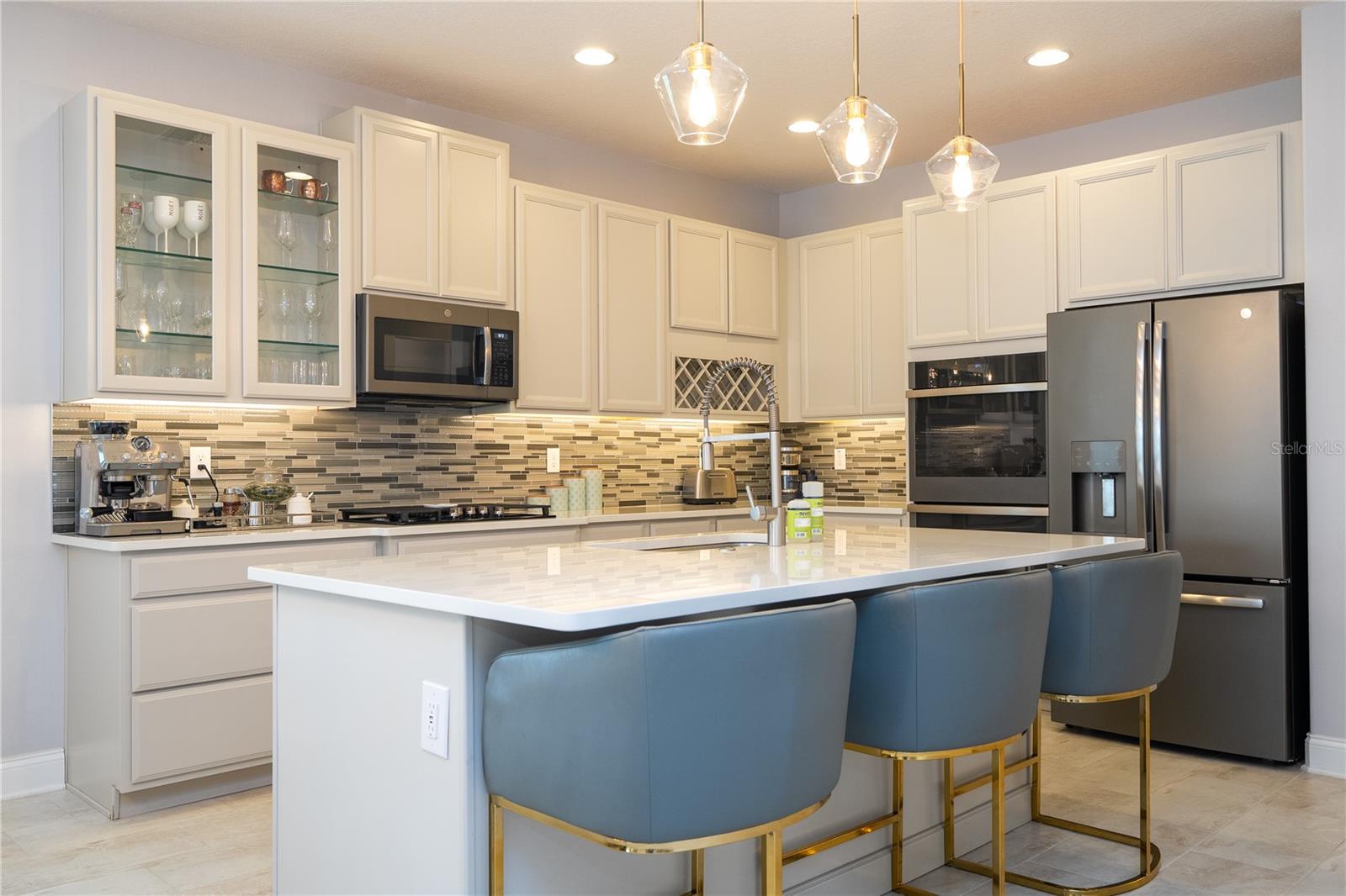 SANCTUARY/TWIN WATERS - Residential