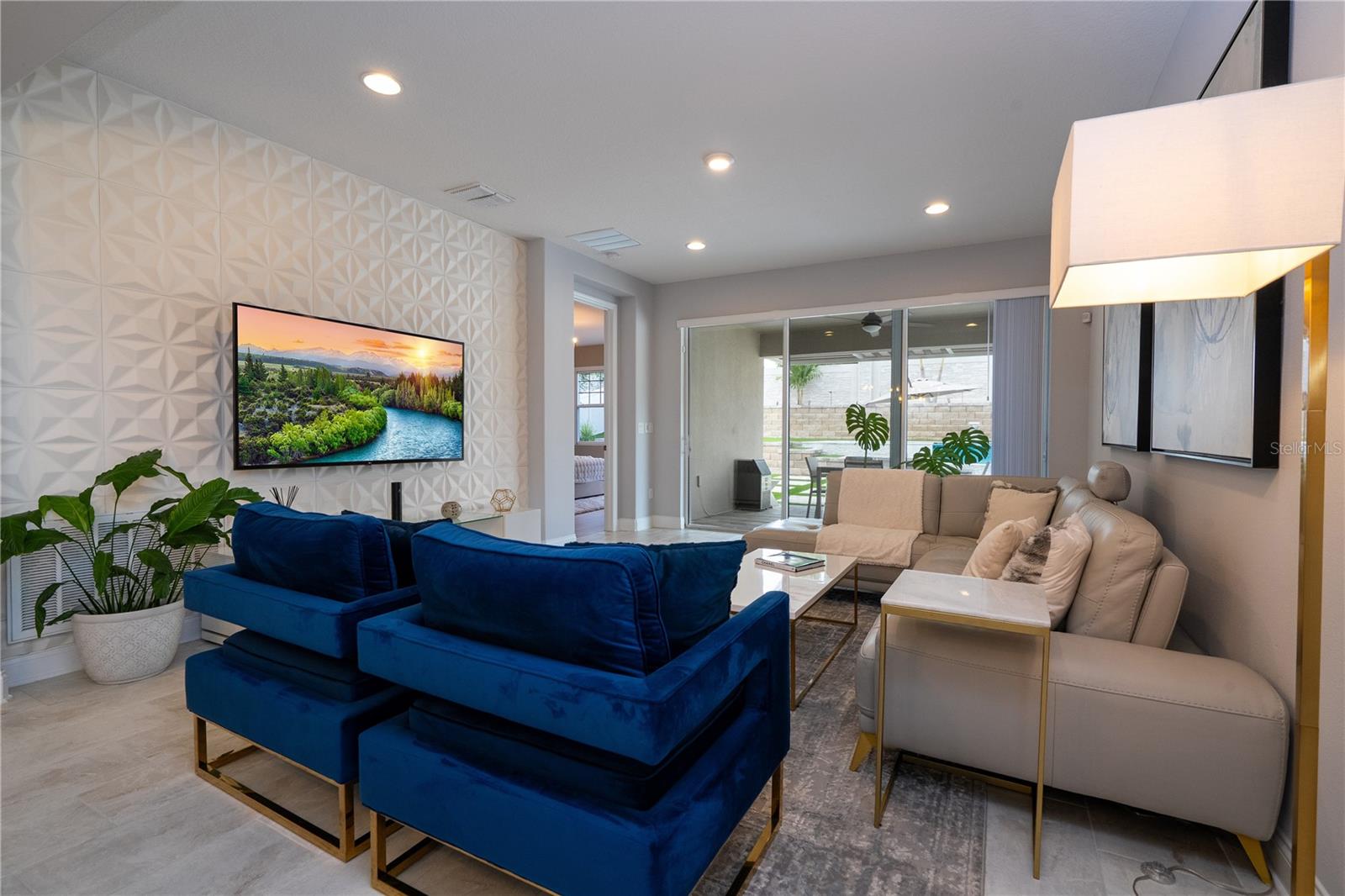 SANCTUARY/TWIN WATERS - Residential