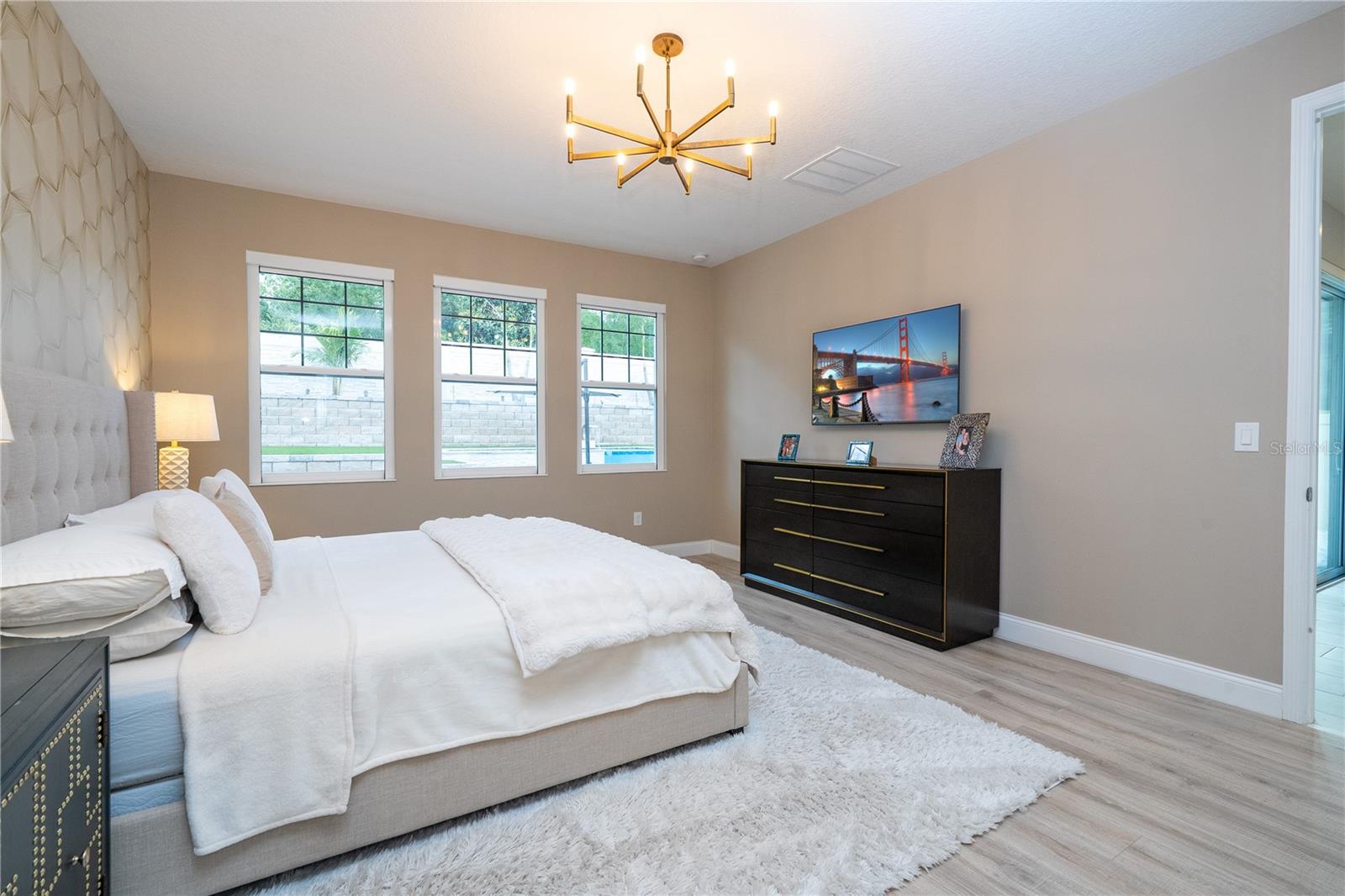 SANCTUARY/TWIN WATERS - Residential