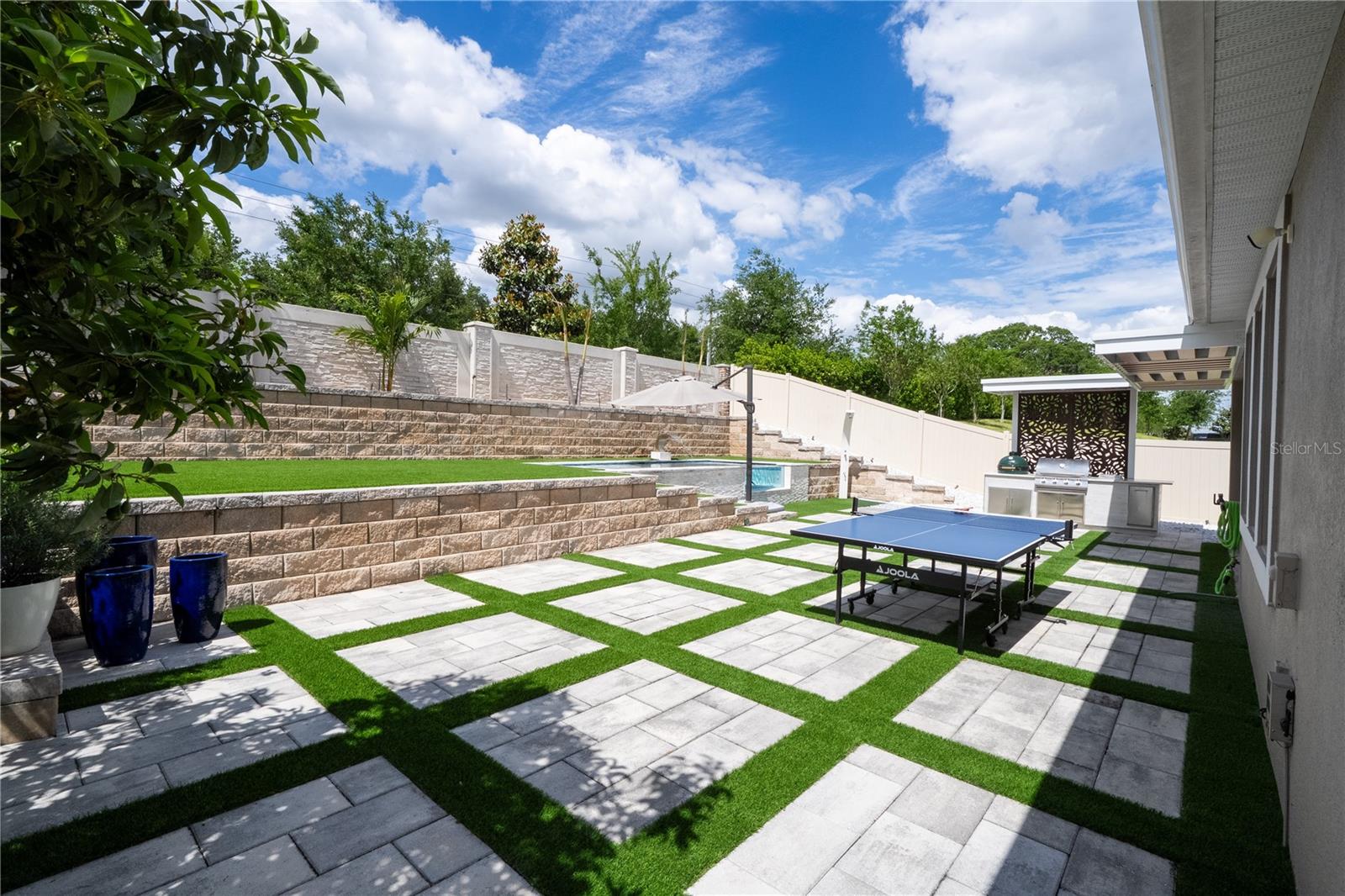 SANCTUARY/TWIN WATERS - Residential