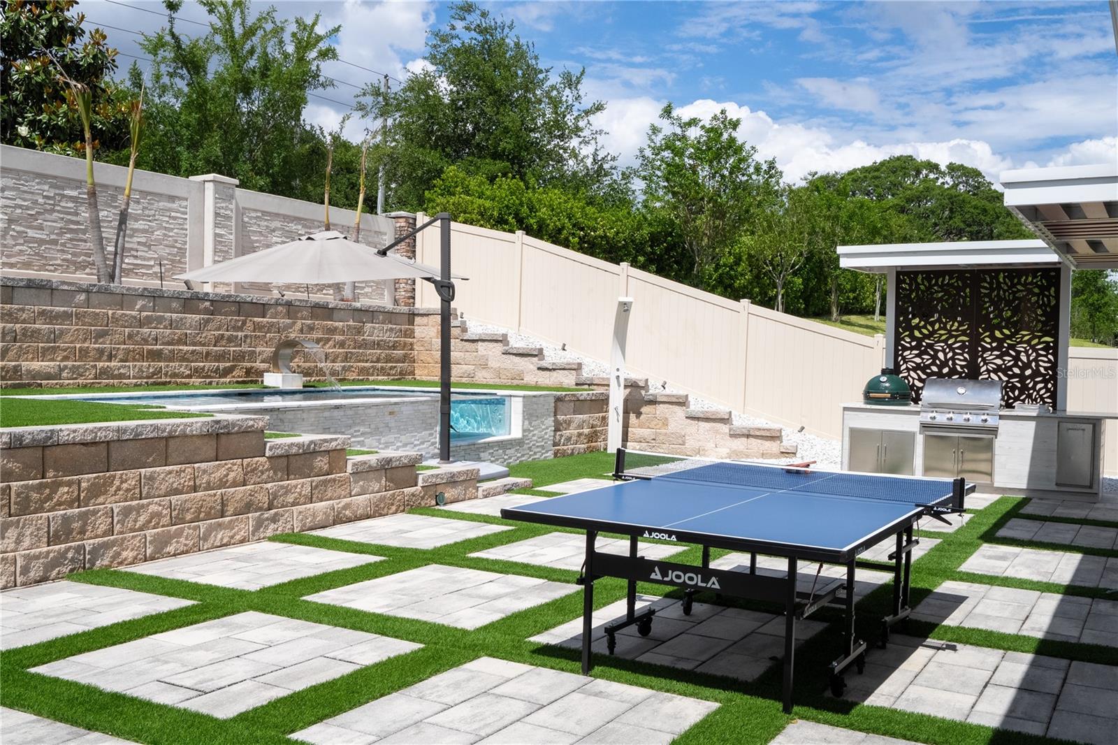 SANCTUARY/TWIN WATERS - Residential