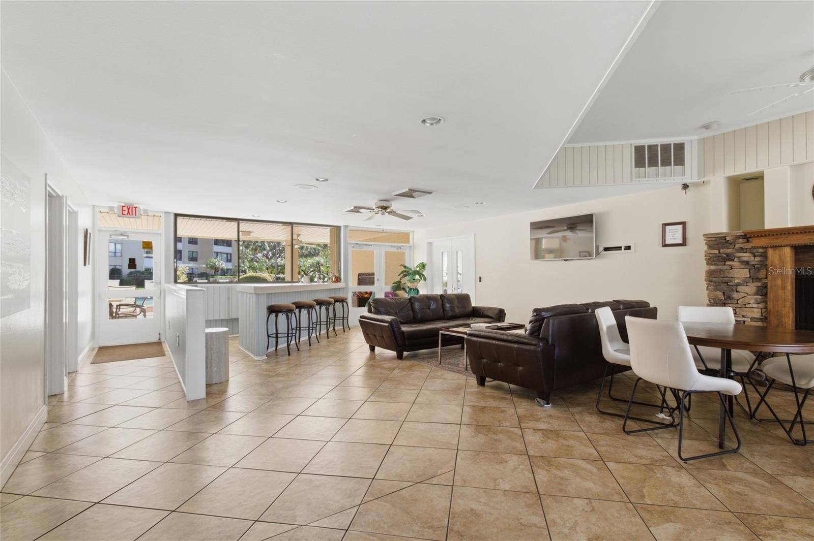 COVE CAY 2621 VILLAGE 2 CONDO - Residential