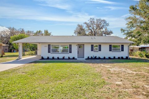 A home in WAUCHULA