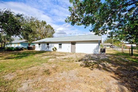 A home in WAUCHULA