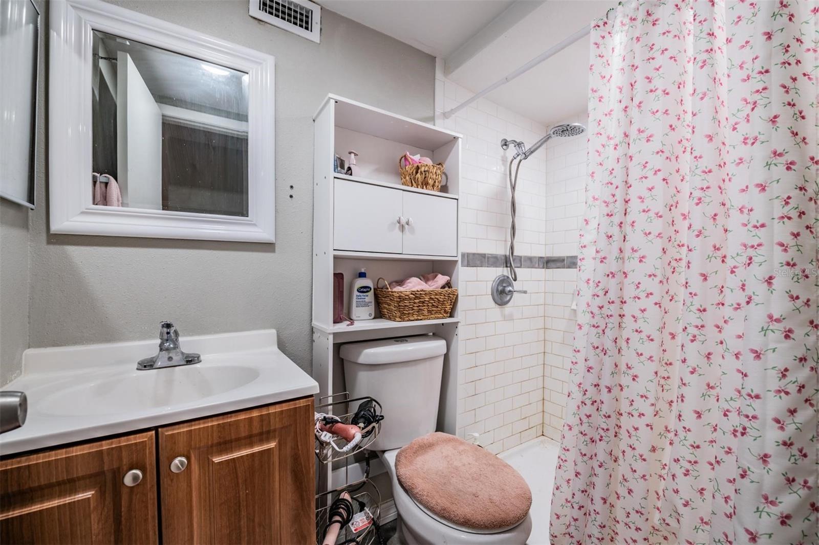 BEACON WOODS VILLAGE - Residential