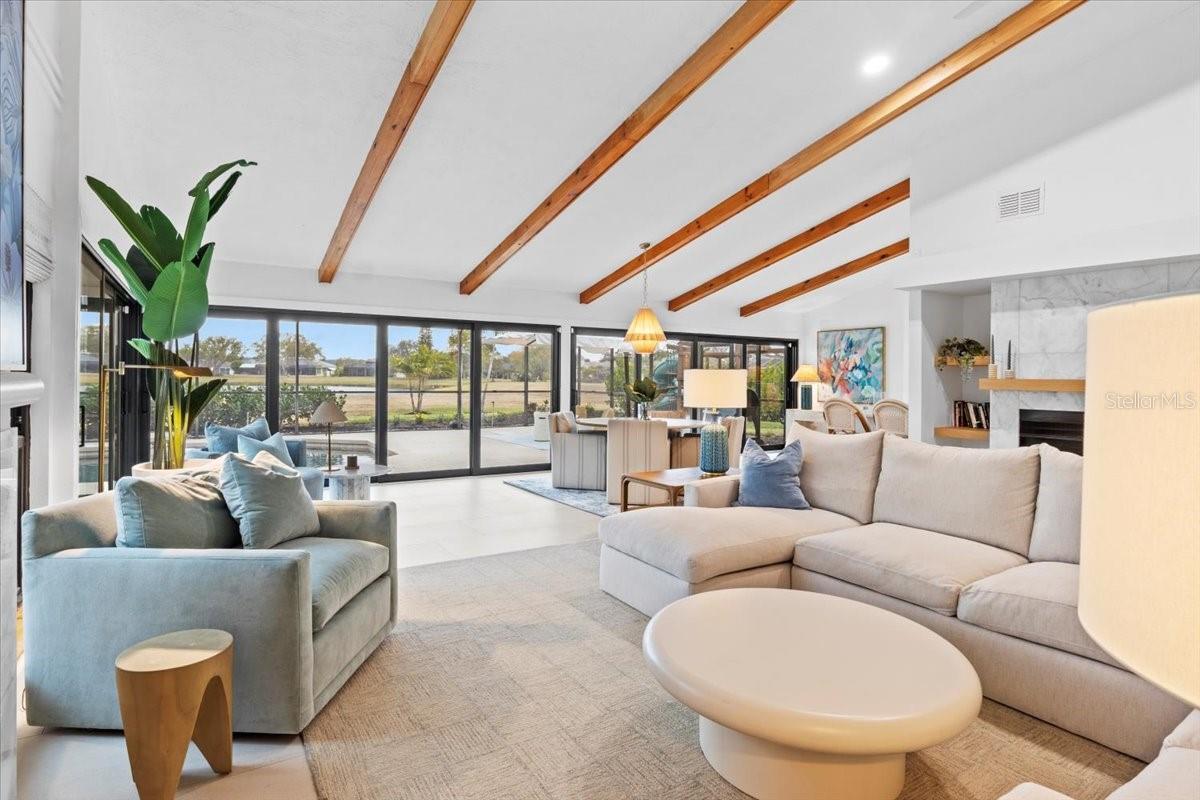 3106 LAKESIDE CIRCLE