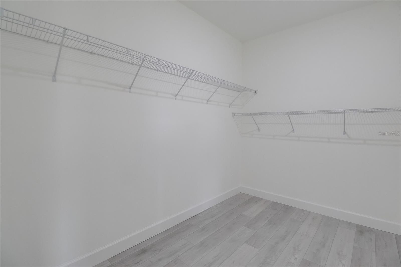 MARION OAKS UN 03 - Residential Lease