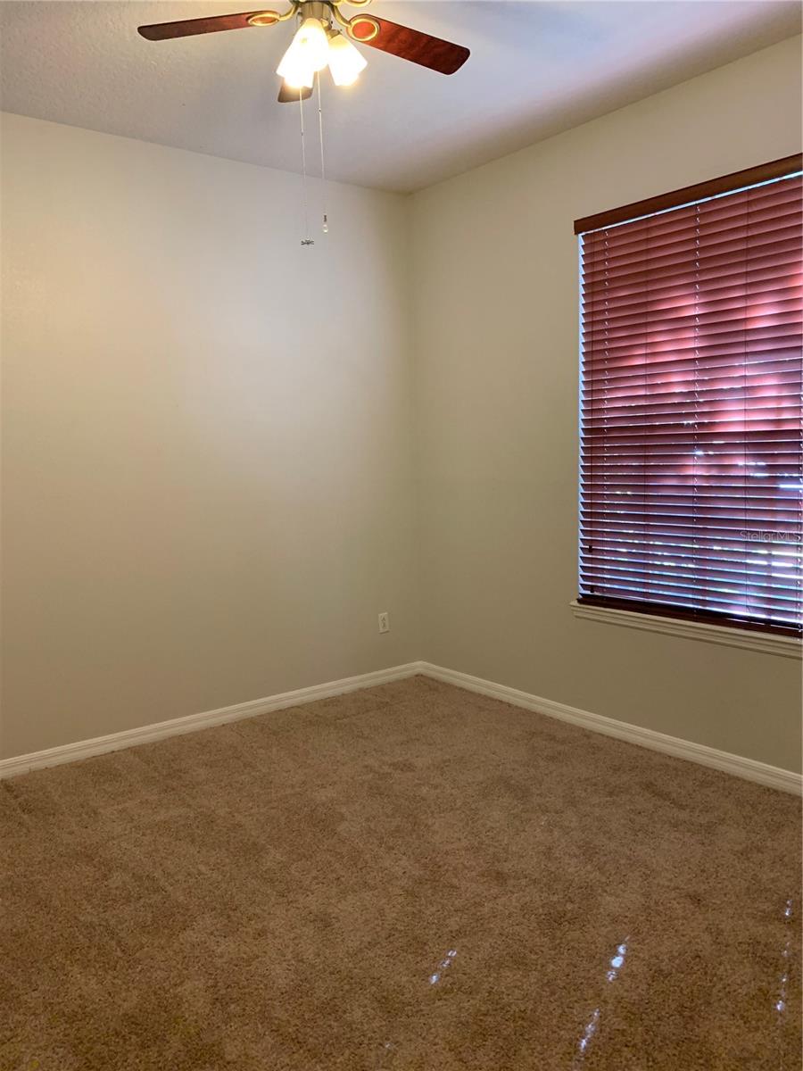 LAKES WINDERMERE PH 01 49 108 - Residential Lease