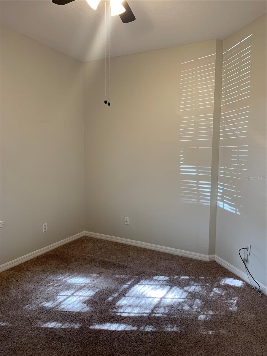 LAKES WINDERMERE PH 01 49 108 - Residential Lease