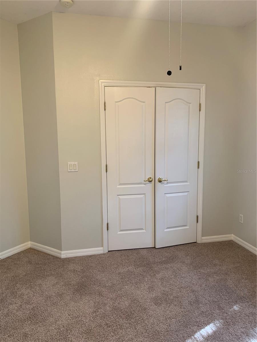 LAKES WINDERMERE PH 01 49 108 - Residential Lease