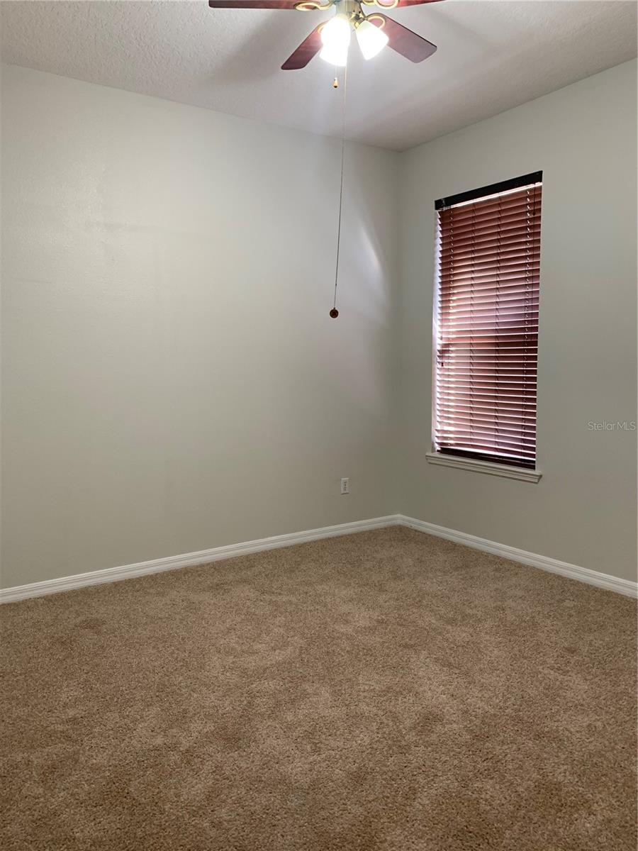 LAKES WINDERMERE PH 01 49 108 - Residential Lease