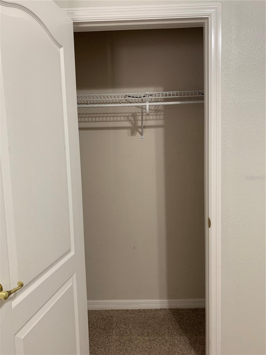 LAKES WINDERMERE PH 01 49 108 - Residential Lease