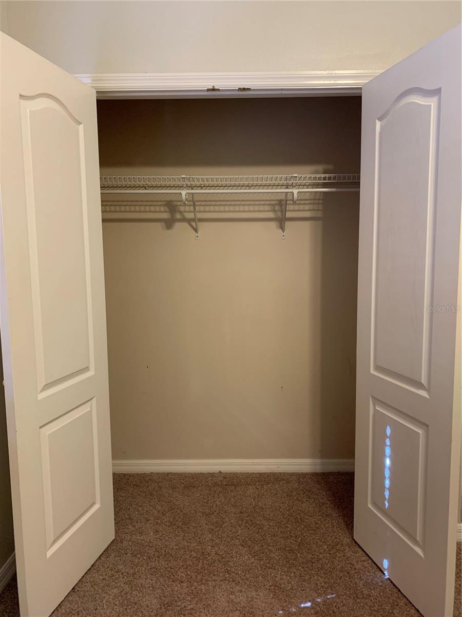 LAKES WINDERMERE PH 01 49 108 - Residential Lease