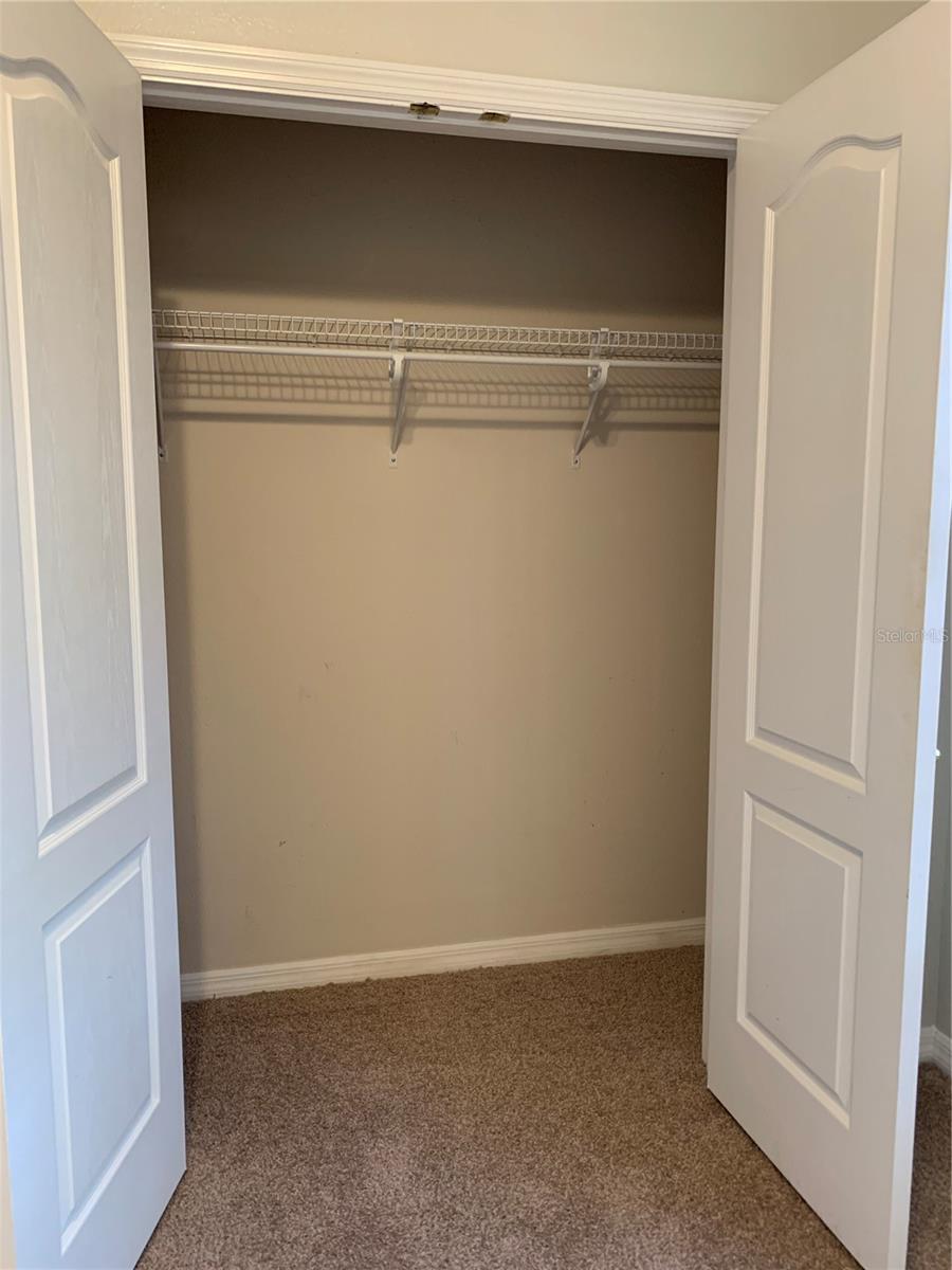 LAKES WINDERMERE PH 01 49 108 - Residential Lease