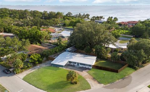 8204 CONSTANCE DRIVE SARASOTA FL 34243