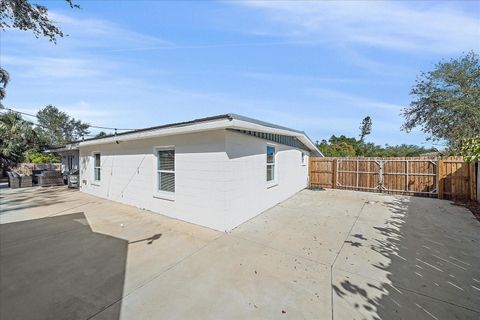 A home in SARASOTA