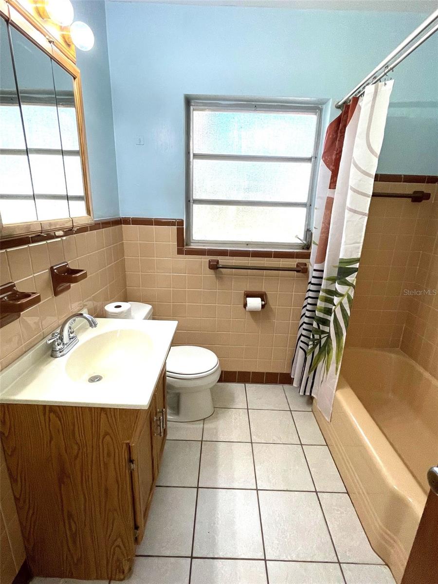 TANGELO PARK FIRST ADD - Residential