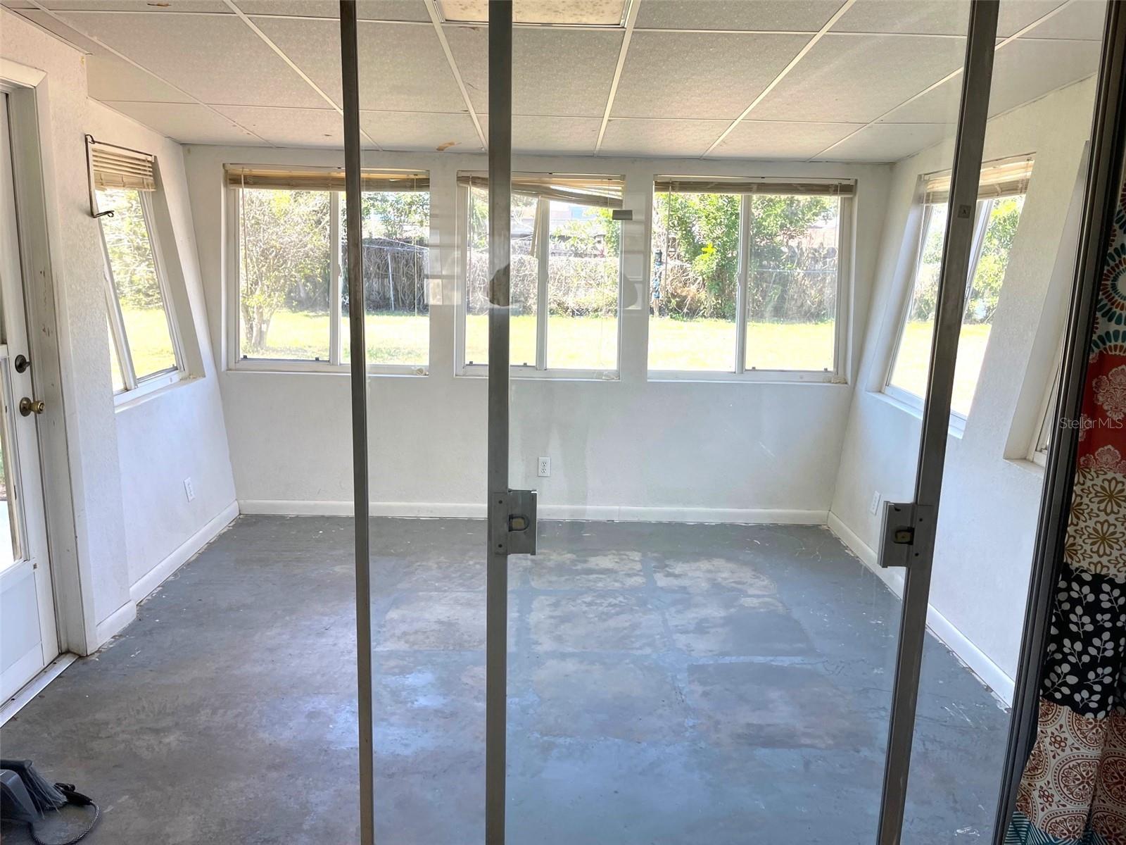 4518 GROVELAND STREET