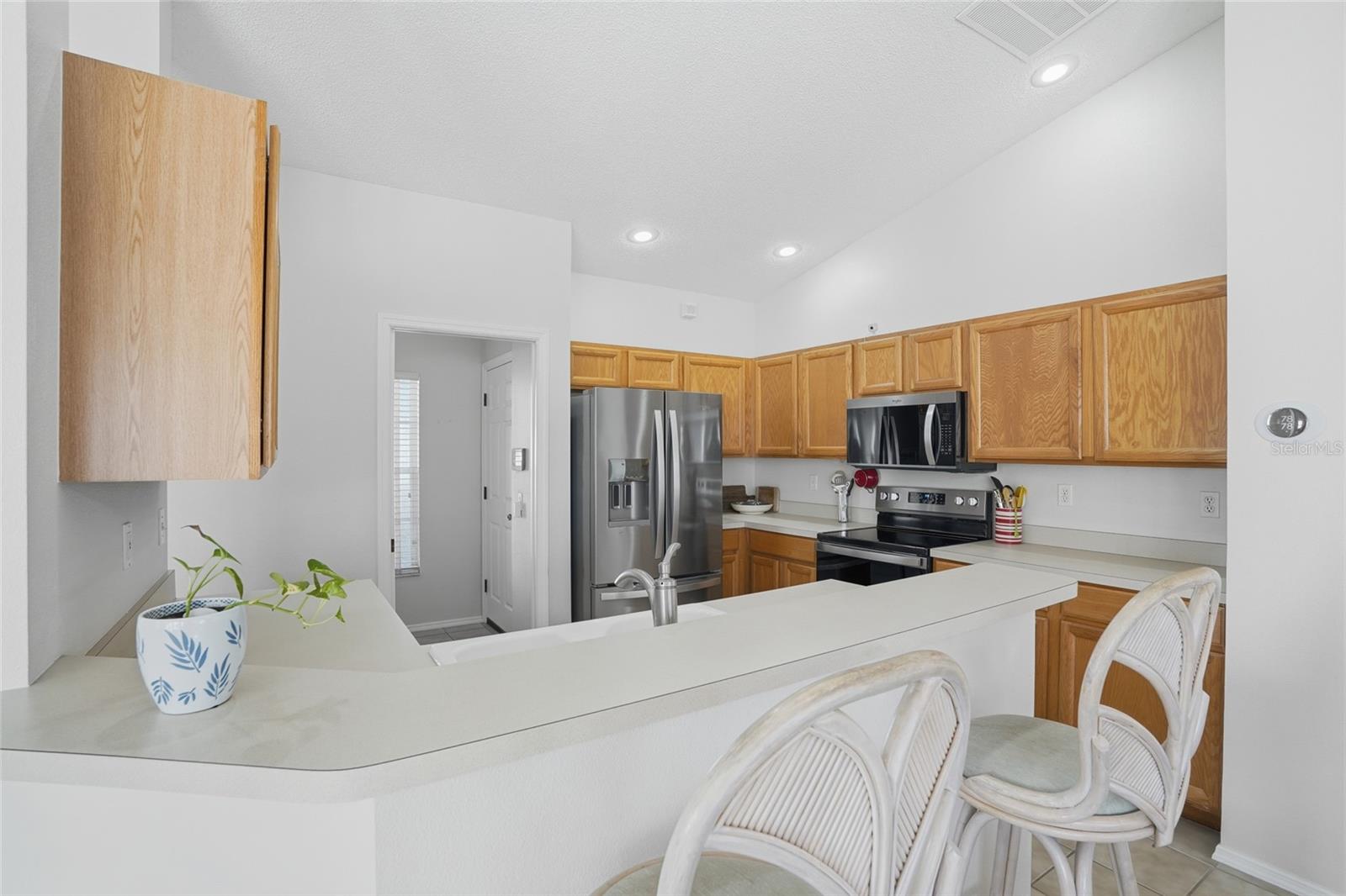 GLENN LAKES PHASE 3; LOT 2; BLOCK J; PB 30/182 - Residential