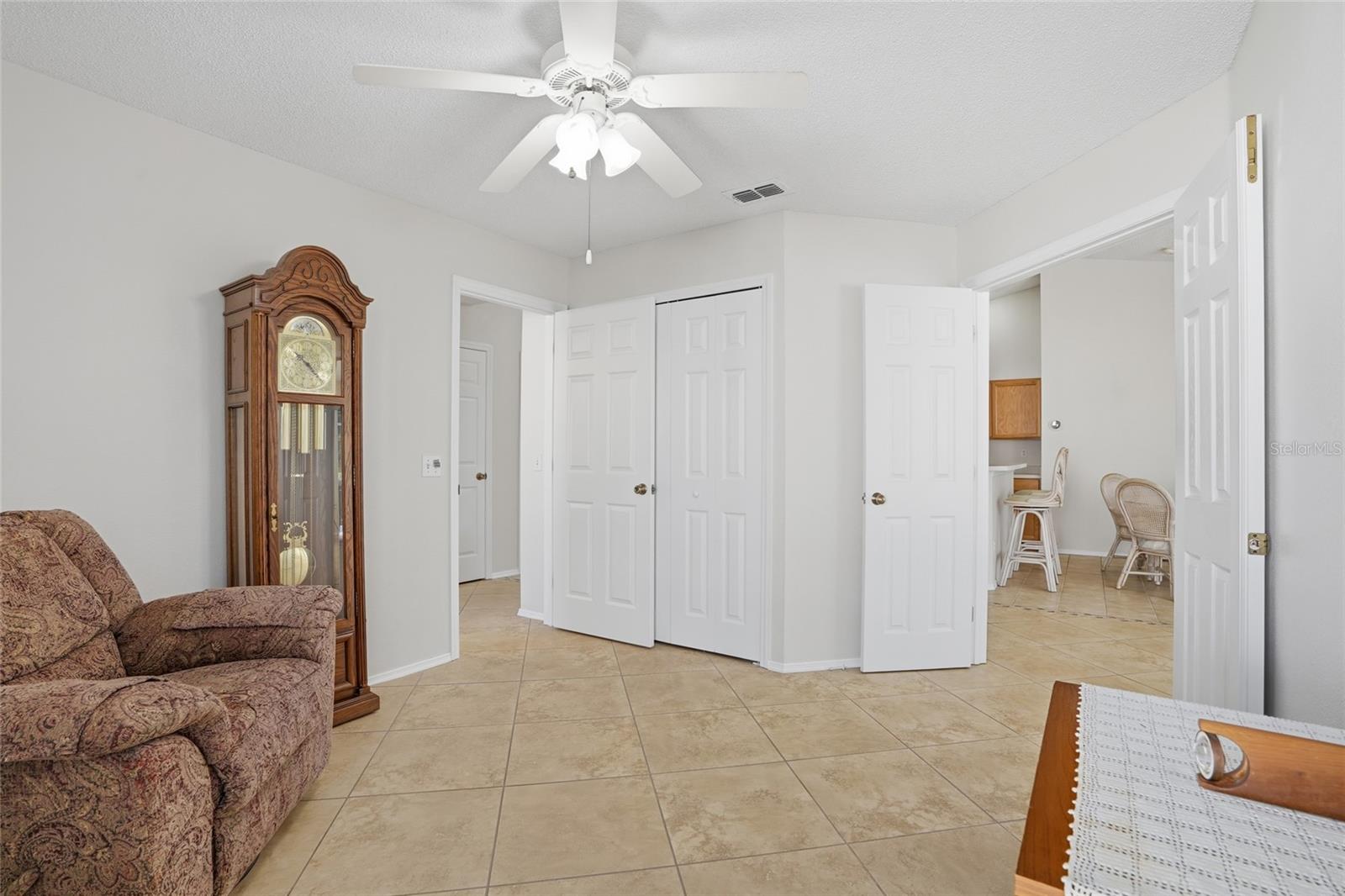 GLENN LAKES PHASE 3; LOT 2; BLOCK J; PB 30/182 - Residential