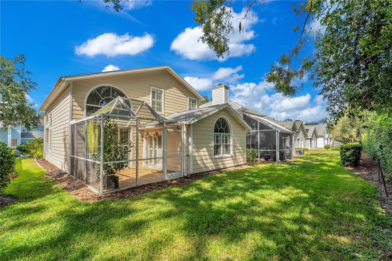 TAMPA PALMS AREA 2 UNIT 5B - Residential