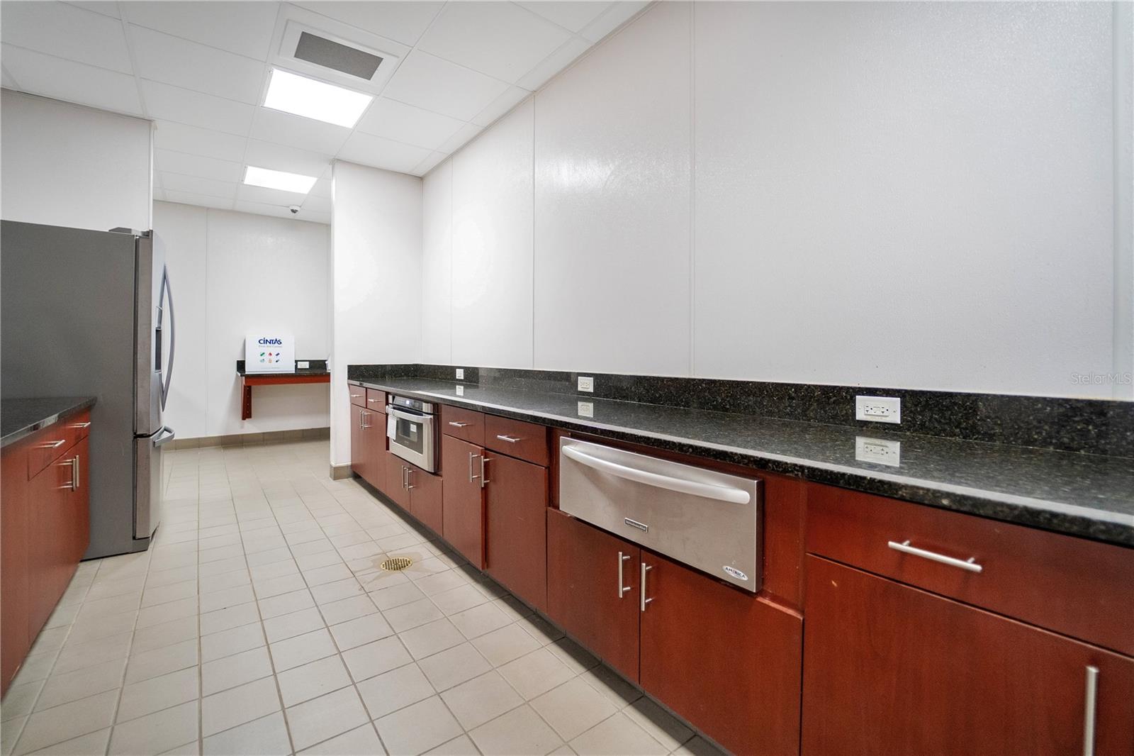 TAMPA PALMS AREA 2 UNIT 5B - Residential