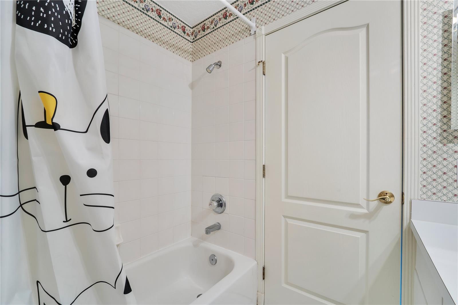 TAMPA PALMS AREA 2 UNIT 5B - Residential