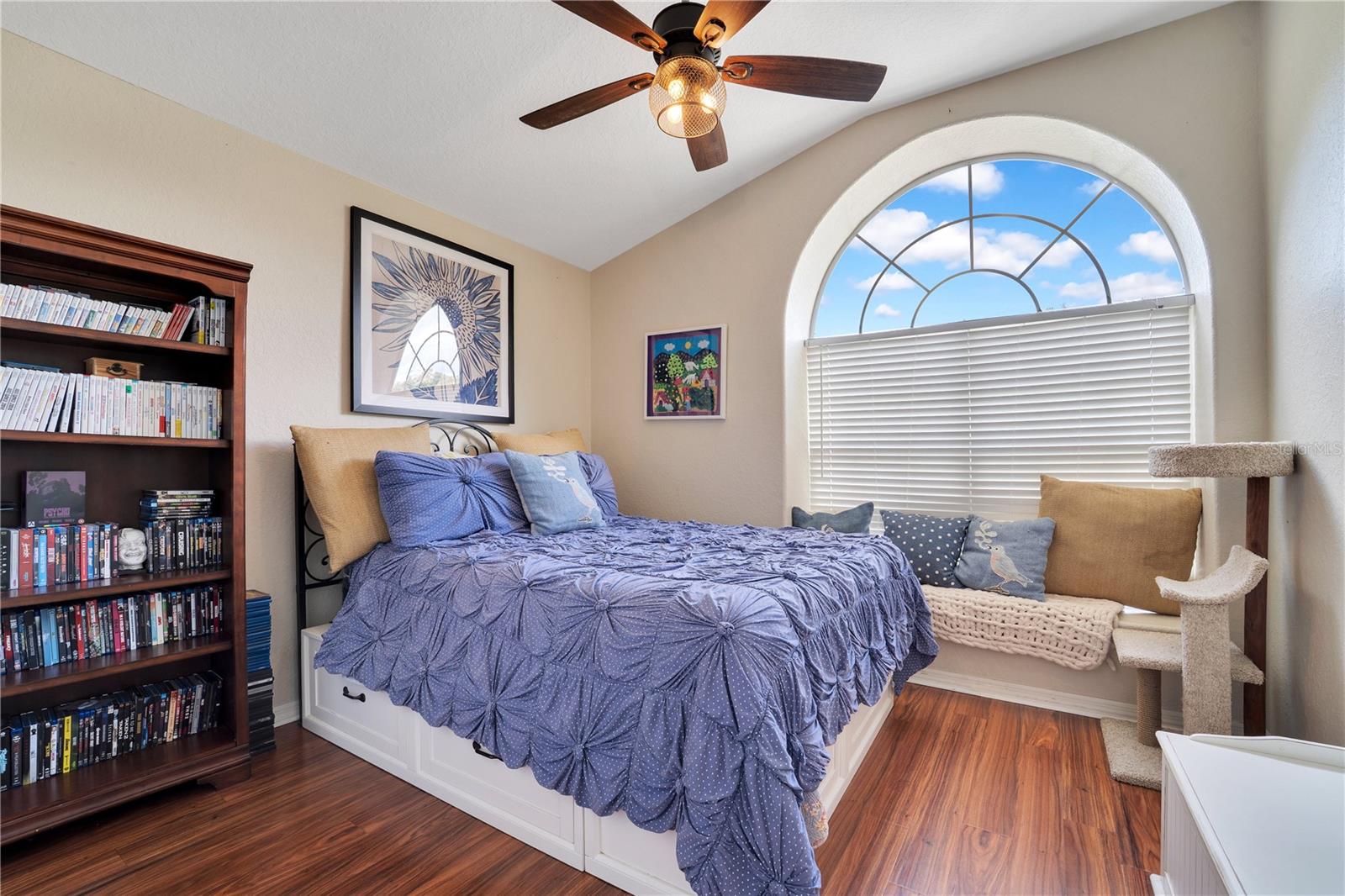 TAMPA PALMS AREA 2 UNIT 5B - Residential