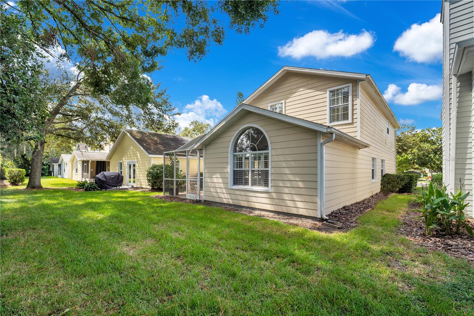 TAMPA PALMS AREA 2 UNIT 5B - Residential
