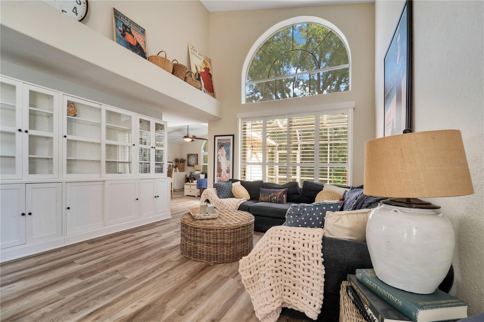 TAMPA PALMS AREA 2 UNIT 5B - Residential