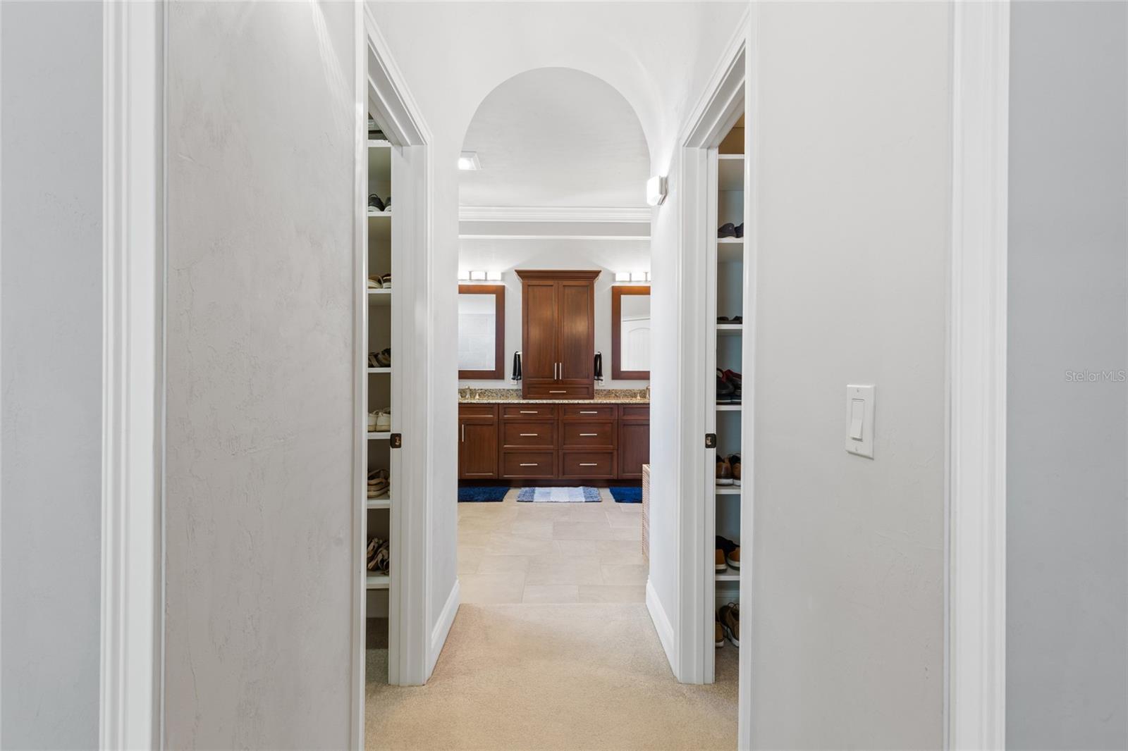 WYNDSONG MANOR - Residential