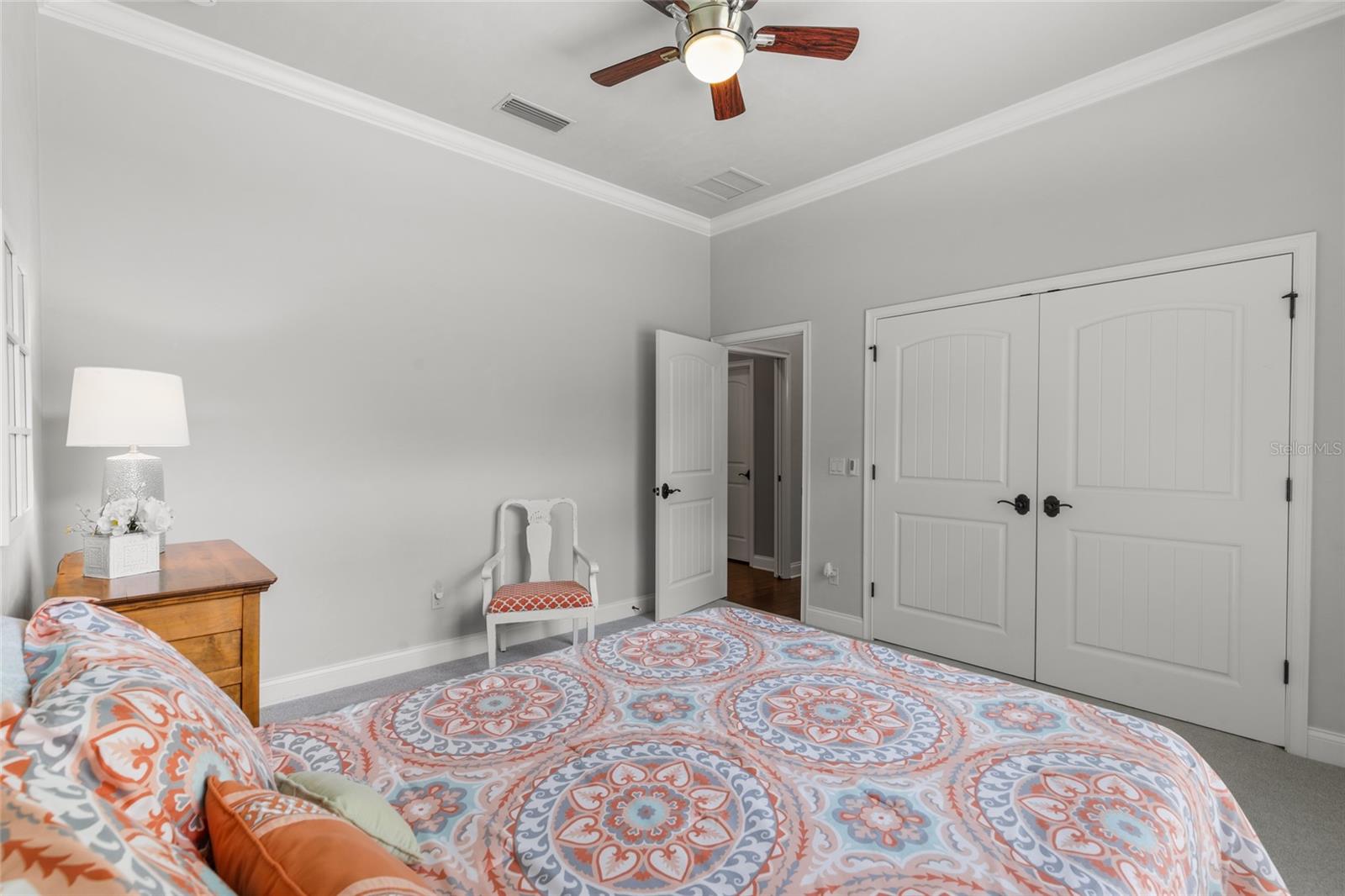 WYNDSONG MANOR - Residential