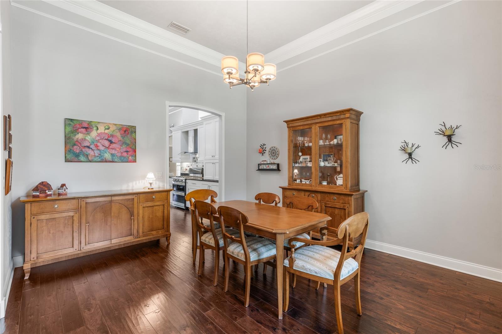 WYNDSONG MANOR - Residential