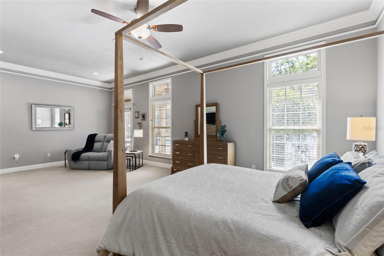 WYNDSONG MANOR - Residential