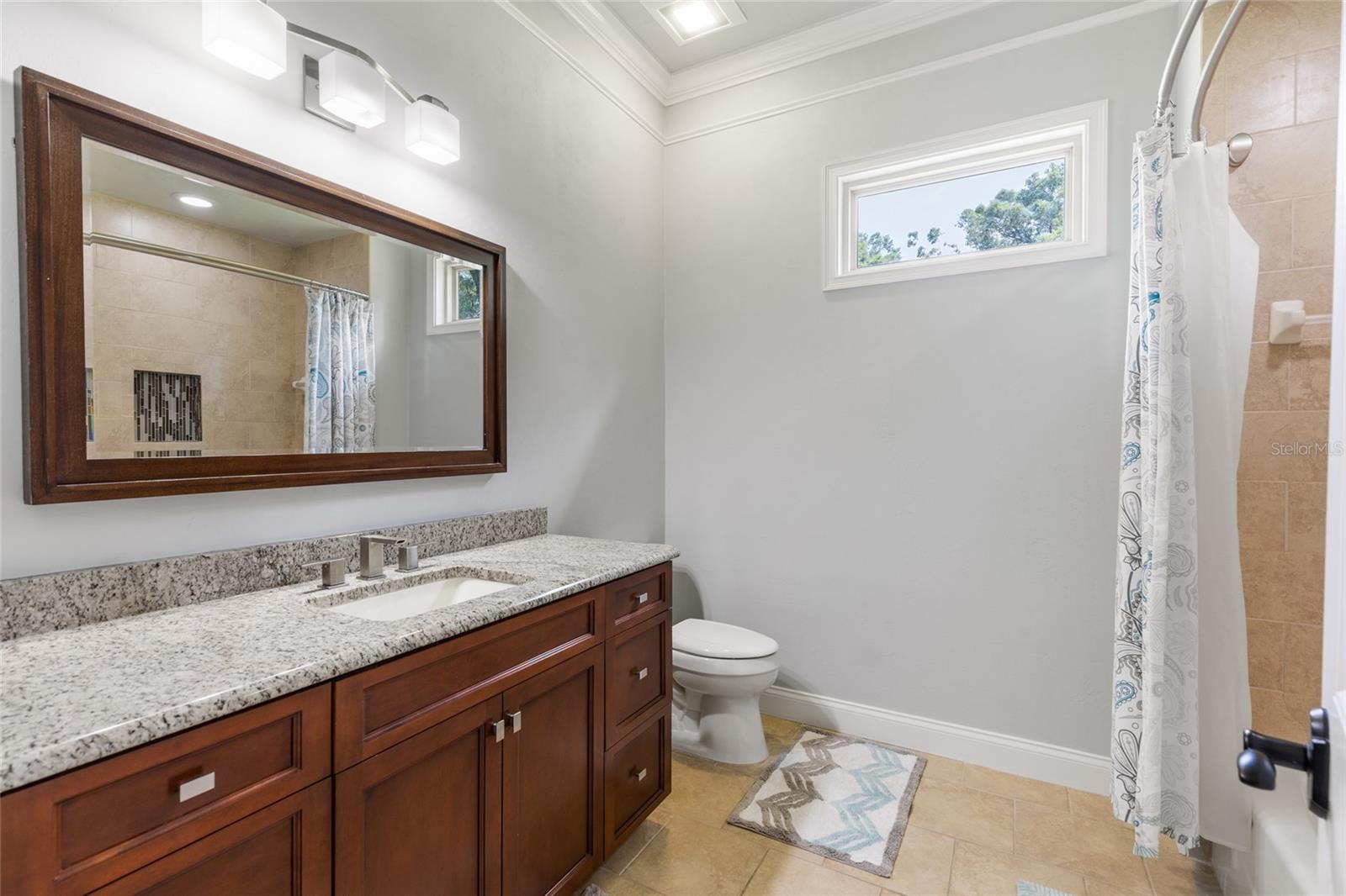 WYNDSONG MANOR - Residential