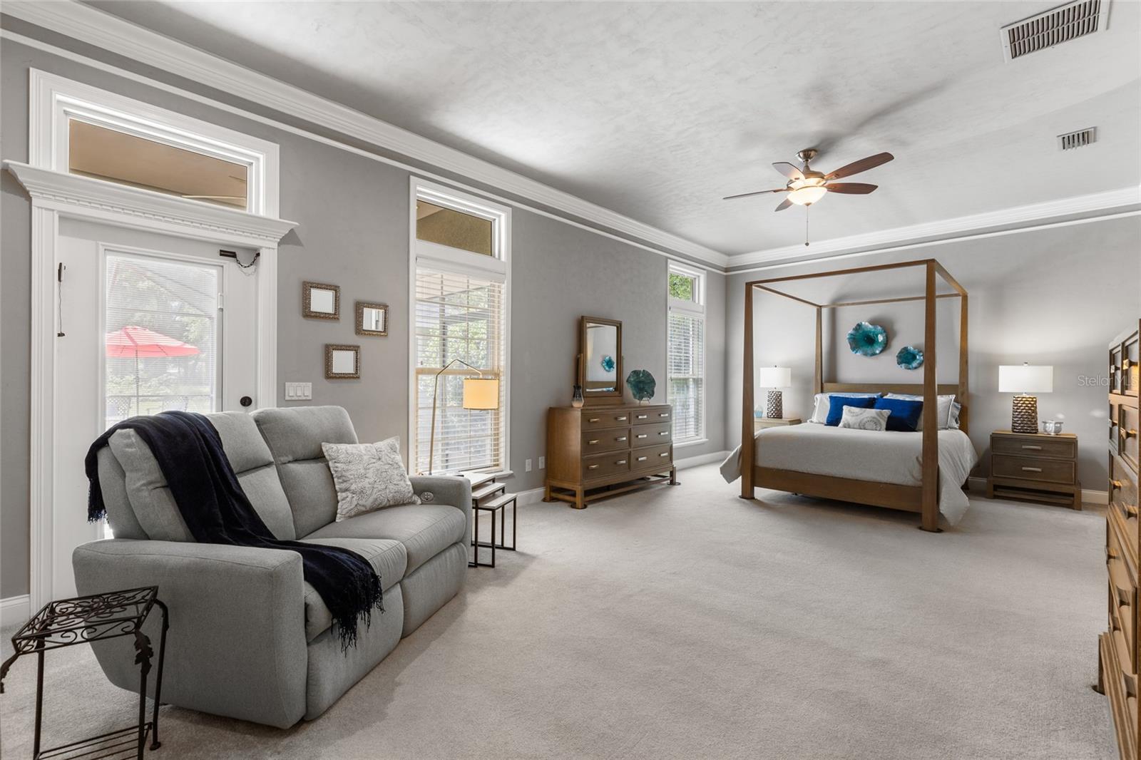 WYNDSONG MANOR - Residential