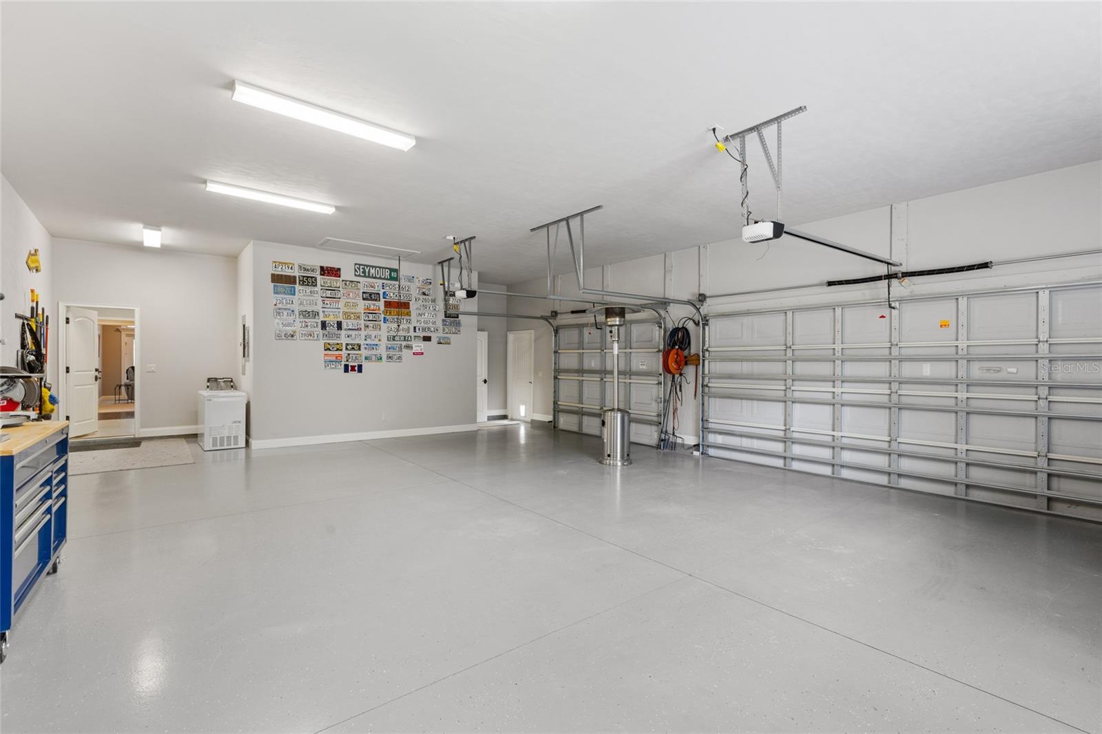 WYNDSONG MANOR - Residential