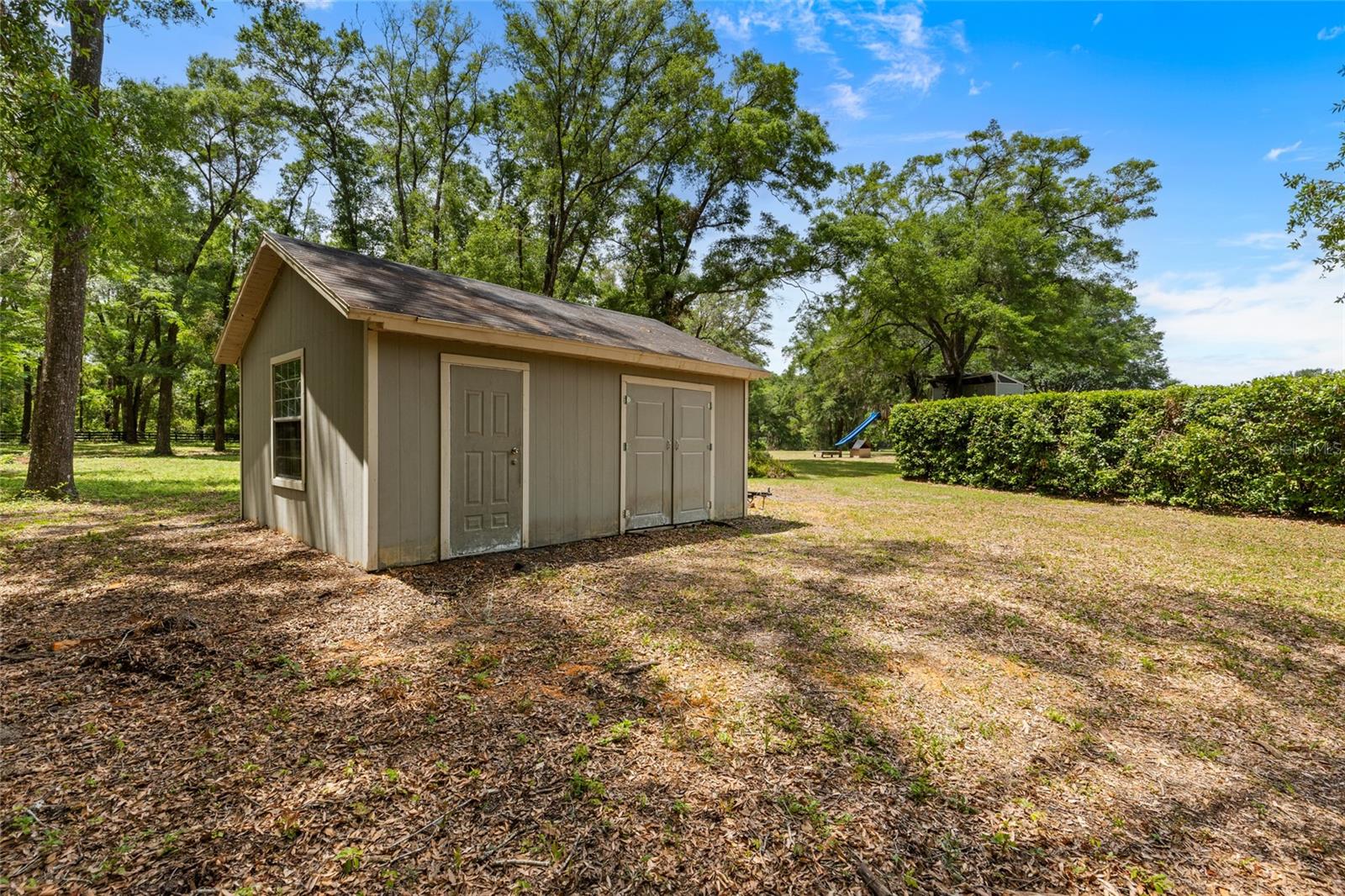 WYNDSONG MANOR - Residential