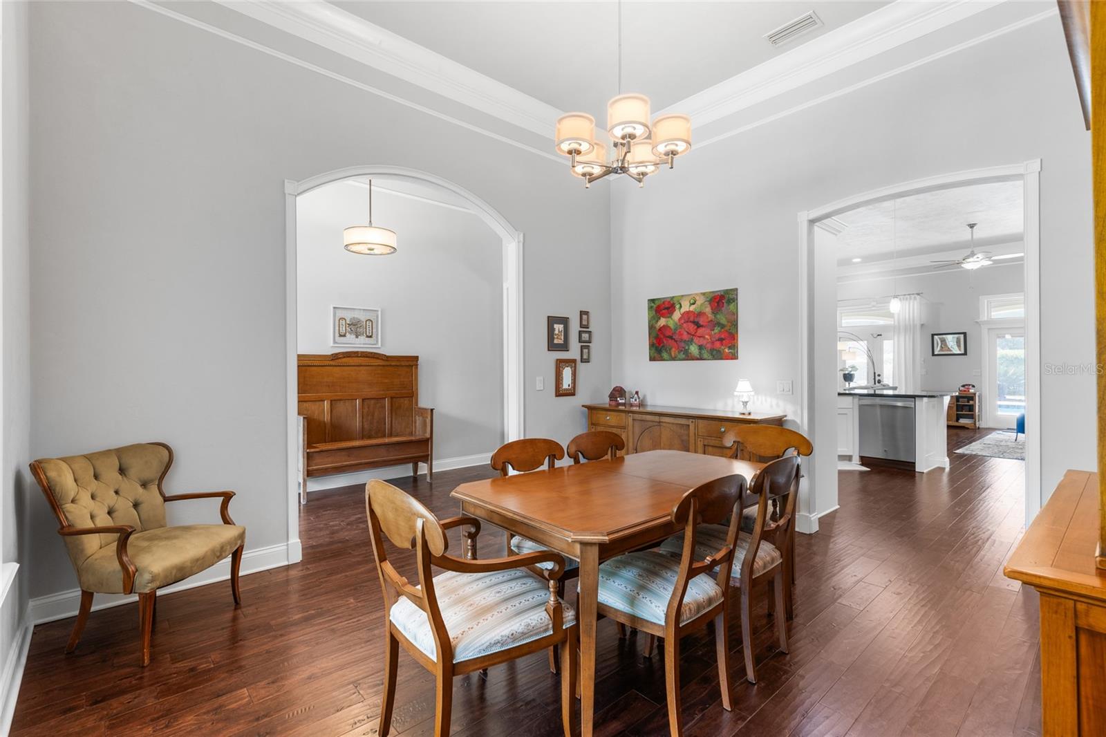 WYNDSONG MANOR - Residential