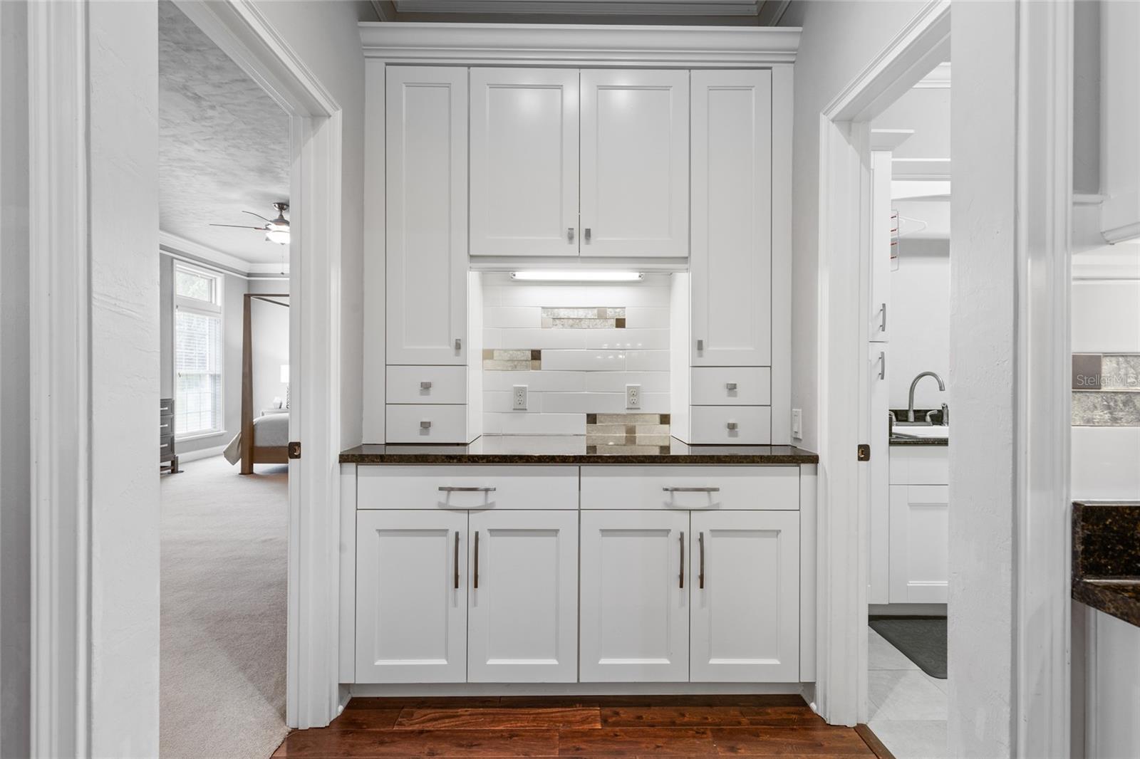 WYNDSONG MANOR - Residential