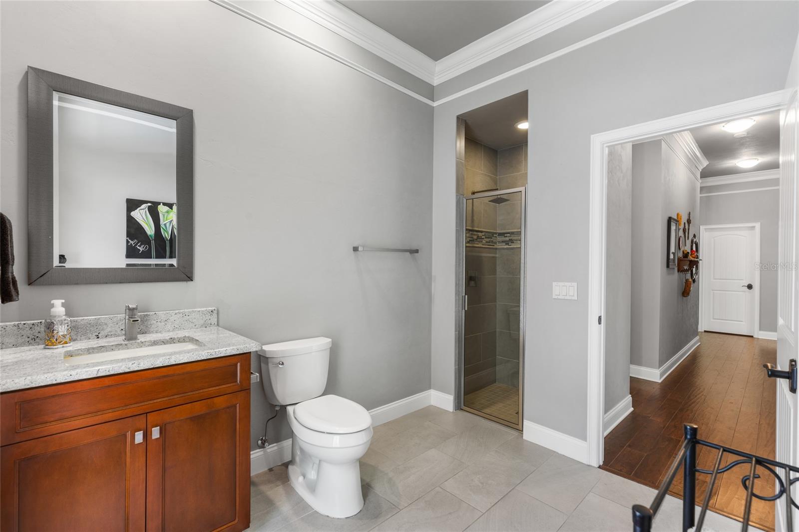 WYNDSONG MANOR - Residential