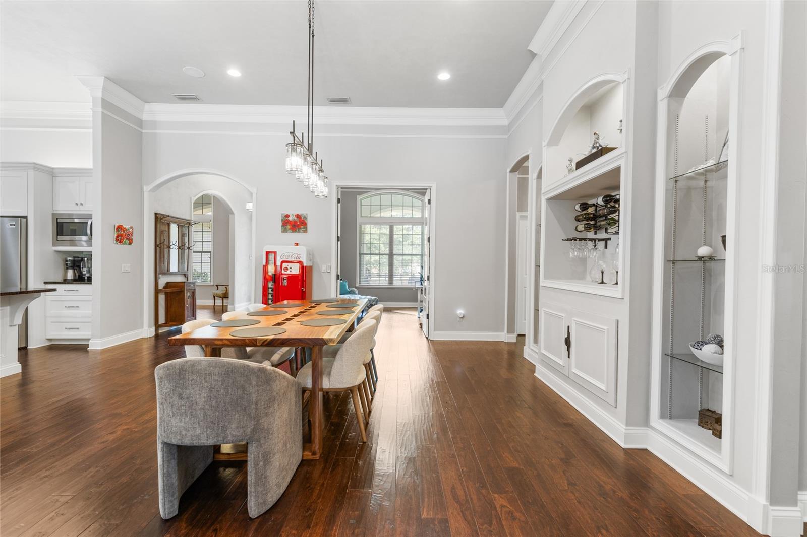 WYNDSONG MANOR - Residential