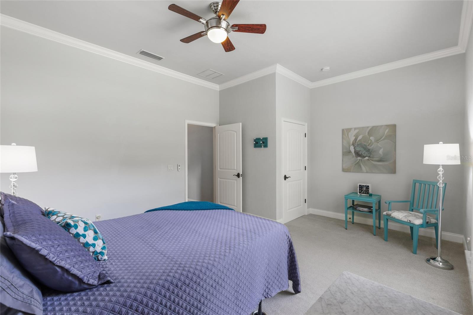 WYNDSONG MANOR - Residential