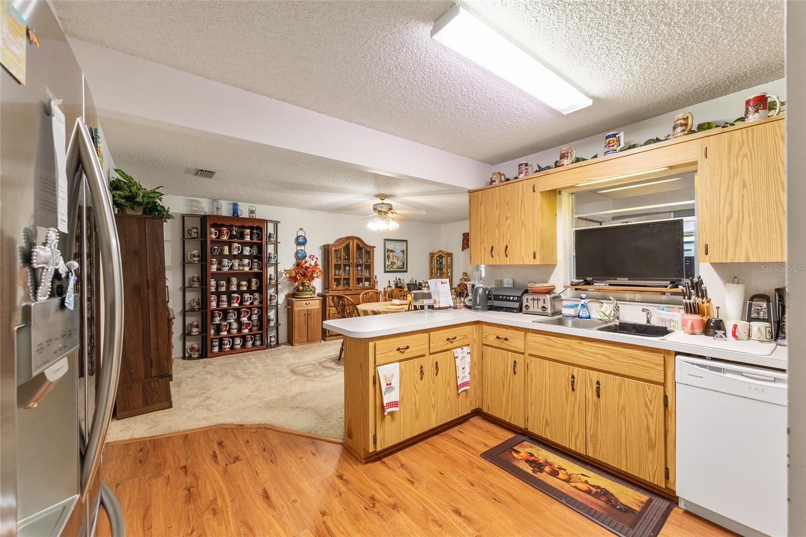 CIRCLE SQUARE WOODS - Residential