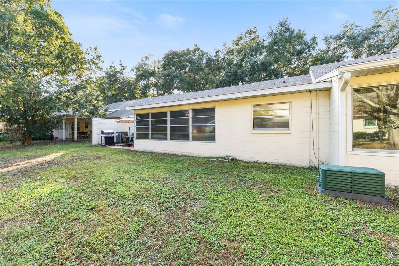 CIRCLE SQUARE WOODS - Residential