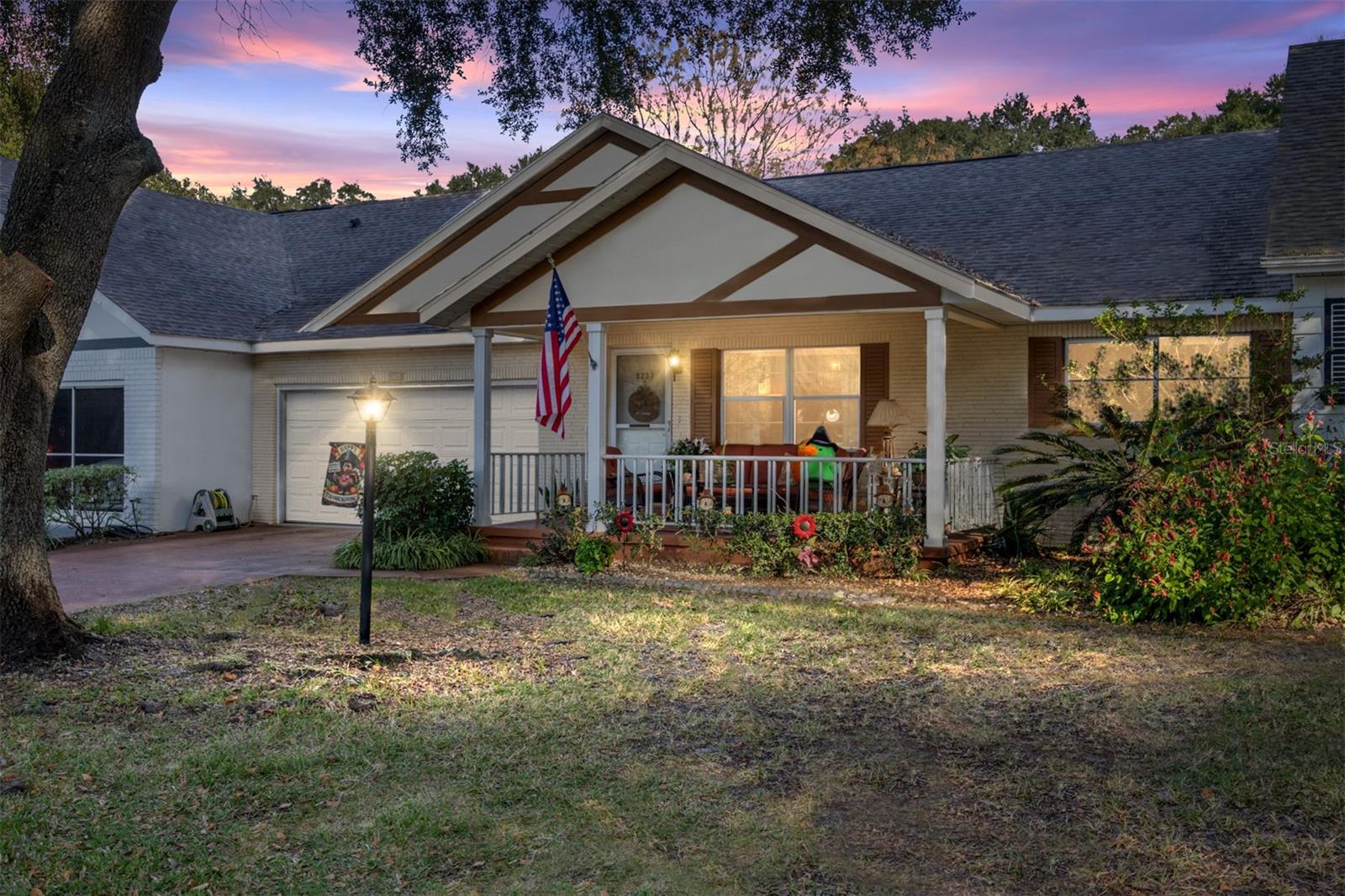 CIRCLE SQUARE WOODS - Residential