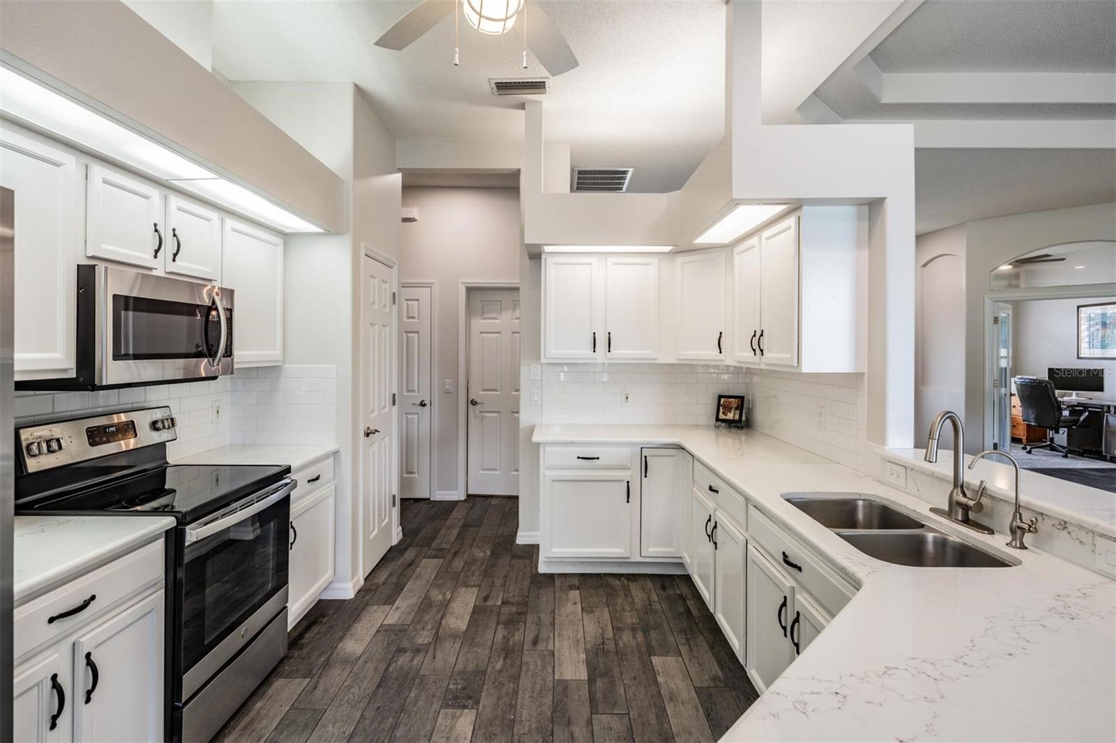 HERITAGE SPGS VILLAGE 15 - Residential